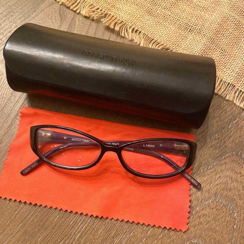 Ellen Tracy glasses